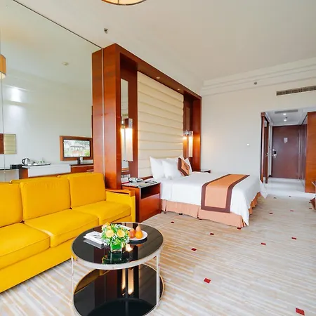 Royal Halong Hotel Ha Long Exterior photo