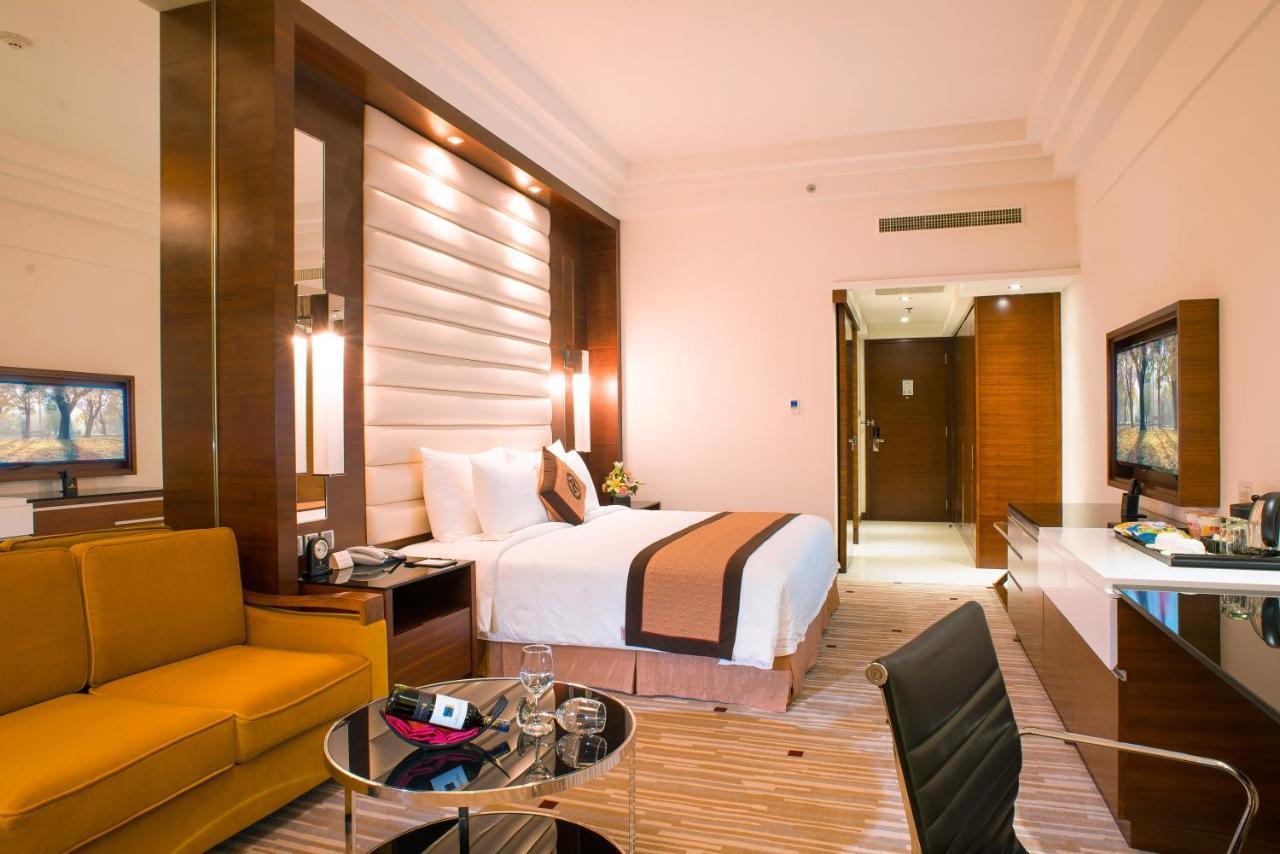 Hoàng Gia 5*