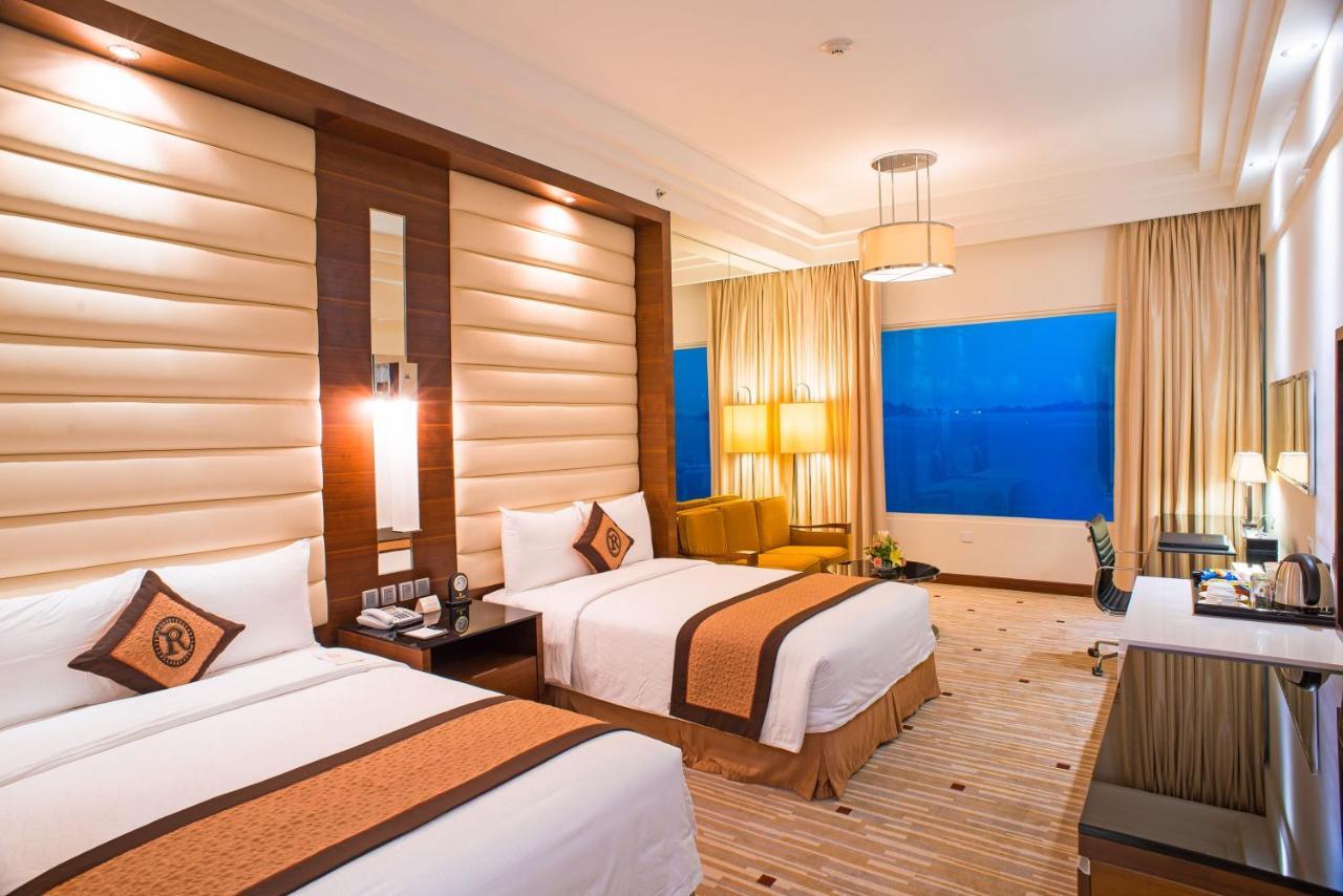 Hoàng Gia Khách sạn Hạ Long