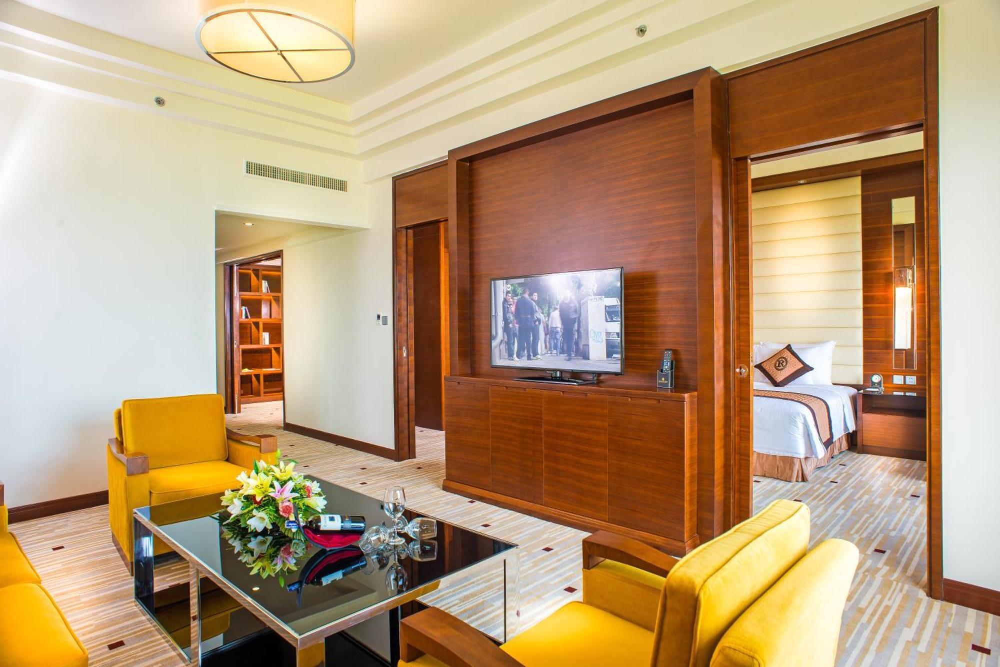 Royal Halong 5* Hạ Long
